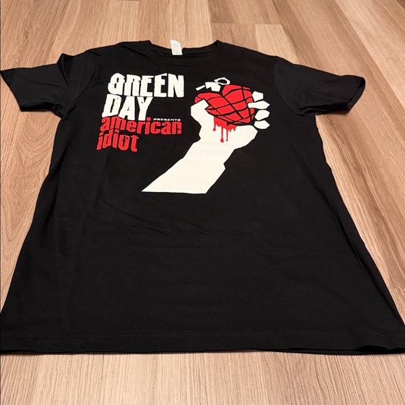 Brand New Green Day Black Graphic Tee - Picture 5 of 6